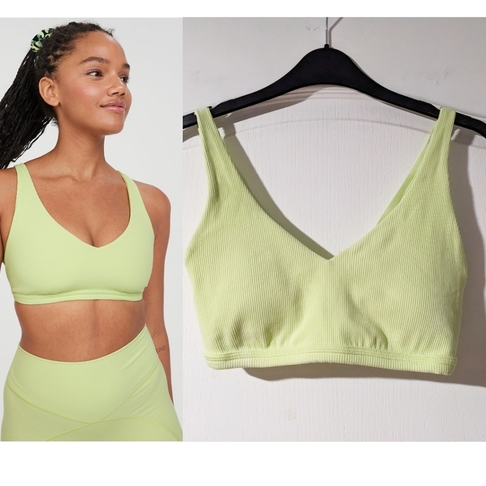 NWT OFFLINE By Aerie | Ribbed Plunge Sports Bra in Sharp Green
